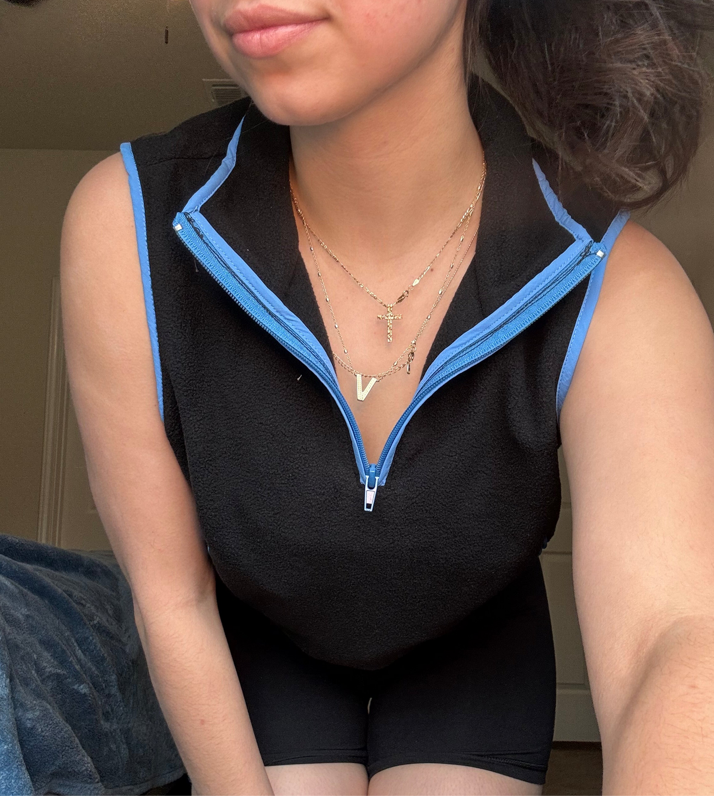 Sleeveless mock neck crop fleece vest